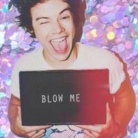 imma 1d college girl. 21: i'm in love with a boy i've never met; @harry_styles. is that creepy? idc. ♡