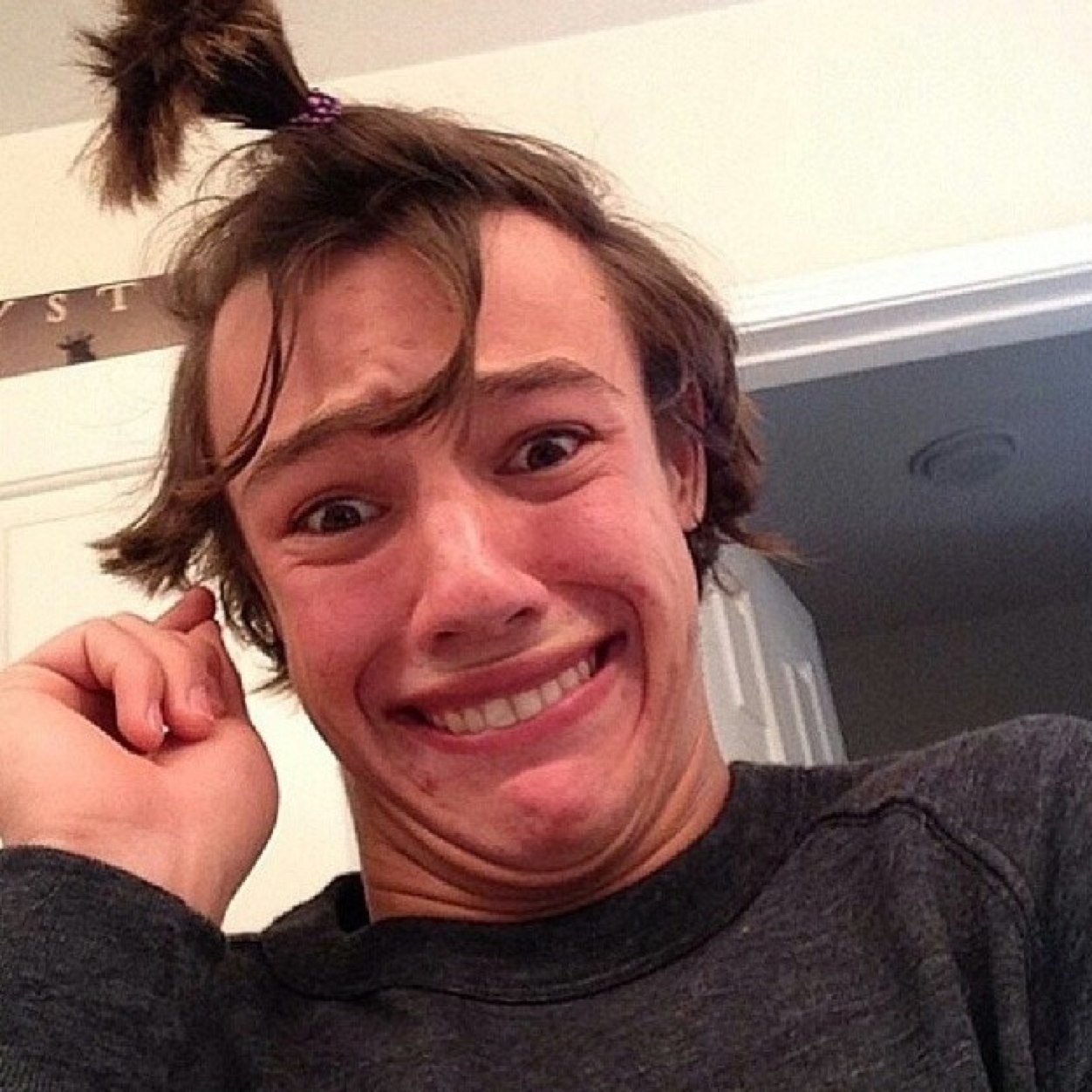 If your really my friend you will understand i dont care about your life problems.I care about hayes.