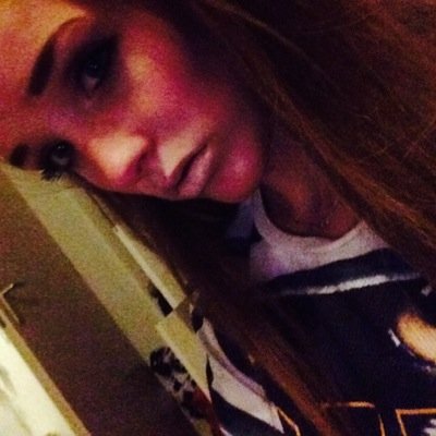 Instagram : @nadiasascha_
Sloddervosgang  
1.63 
010