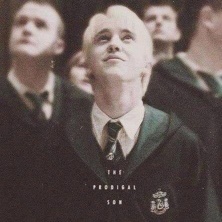 virusintheveins's profile picture. глухой как пизда бетховена после контузии в алжире. люблю только поню, остальные идите нахуй.