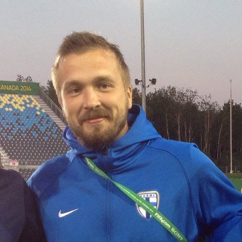 Isä ja aviomies 👨‍👩‍👦 Urheilujohtamisen ammattilainen, toiminnanjohtaja @TPS_Juniorijalk ⚽️ @TurkuAMK alumni, Tradenomi YAMK 📚