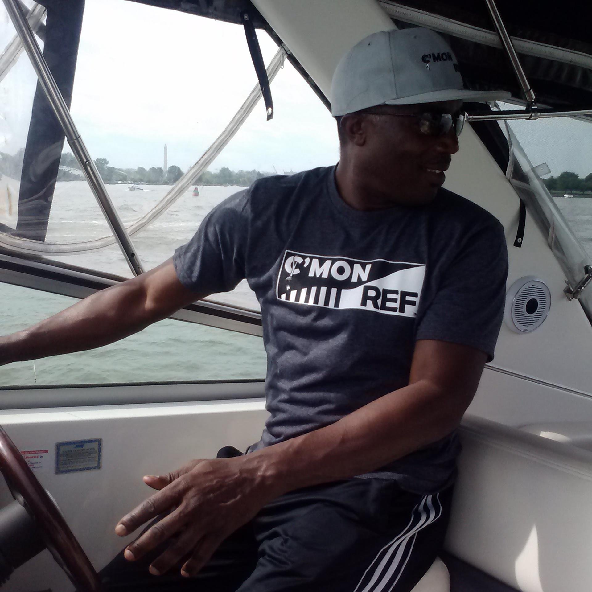 Founder of C’Mon Ref® Promotions and Products @Cmonref.com #Innovator #Entrepreneur , Dad, #Sports Enthusiast. My LinkedIn profile: https://t.co/oZsh3vFX8n