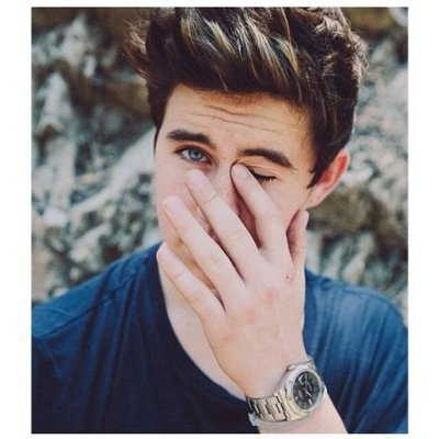 This youtuber/viner stole my heart❤ @Nashgrier | fan account | 0/12 who's with me?