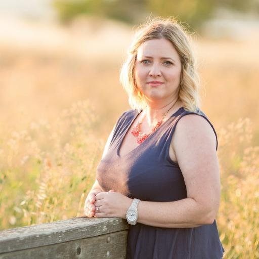 Bay Area based #Wedding & Portrait Photographer that specializes in capturing real unbreakable bonds & true #love, starting with couples & ending in #family.
