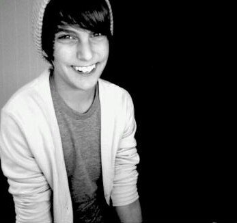 supermacfraud's profile picture. The name is Mac and I make YouTube videos. | 19 | Single | fl/rp |