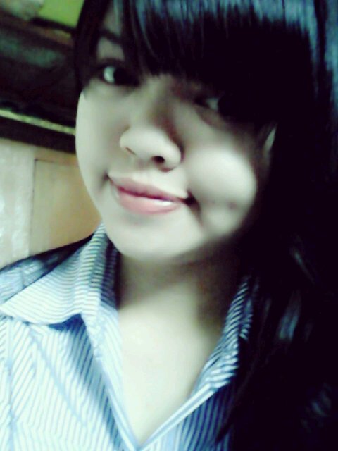 Diem,cuek,sll sndri,masa bodo orang blng apaa,tp jga anak yng maniss nd baaiiik.my pin 29fea890