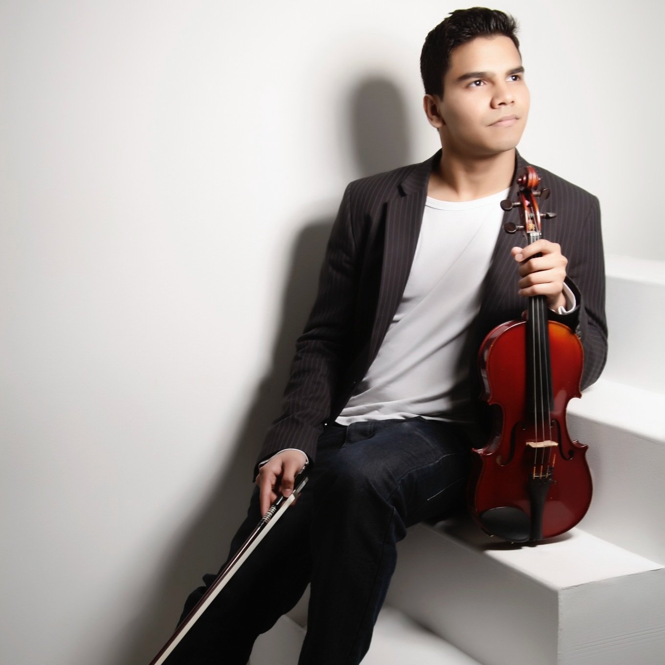 gavin_fernandes's profile picture. London based violinist/composer/Conductor. Gavin was also one of the 5 chosen recipients to recieve a musical scholarships, by the World Philharmonic Orchestra.