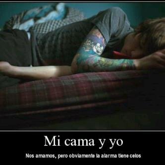 octaviopaz832's profile picture. 