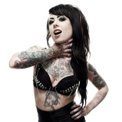 Free follow from @fizzyftcarlile (who doesn't have twitter anymore I cry) and @issueslahey FOLLOW @ISSUESLAHEY TY K BYE