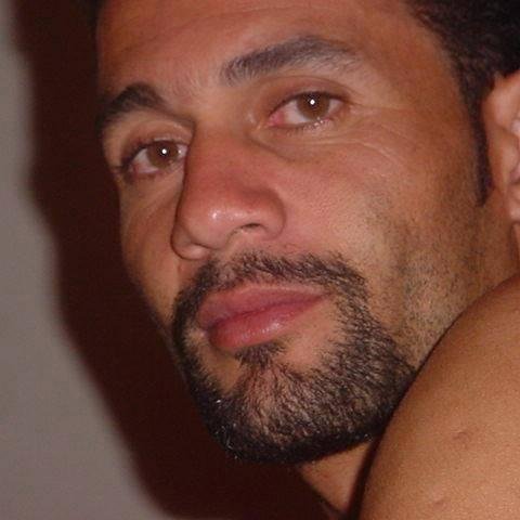 Alex Elvis é meu nome! Já desbravei 70 municípios no Brasil, estive em Páris, Itália, Portugal, Londres, Escócia e Irlanda sou acadêmico em Engenharia Elétrica.