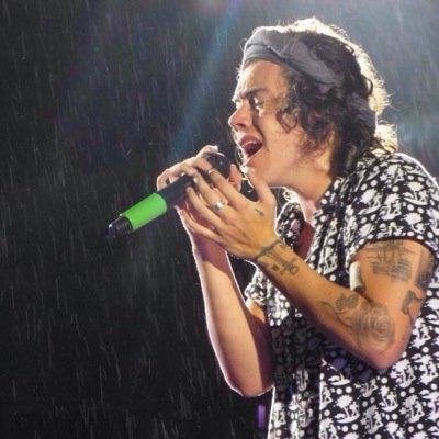 FOLLOW @stxrryhxrry shes nice and funny and gave you this follow :) ILY ALL