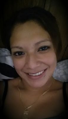 My name is Emily i have a 2 beautiful girls Vanesssa and Selena.. I am a single and love going to the movies, eating out, shopping, walking, and reading.