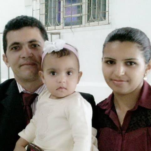 Casado com Valéria, Estudante Acadêmico de Ciências Contábeis - Unopar, Secretário de Planejamento da Cidade de Teixeira-PB.