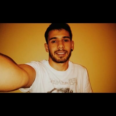 Cuando te vaya bien llévame contigo, cuando te vaya mal no me defraudes.