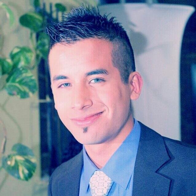 Mi nombre es Gonzalo  Aquino, soy estudiante universitario, DJ y mi gran sueño es ser modelo.., soy una persona carismática.ser auténticos para ser felices :)