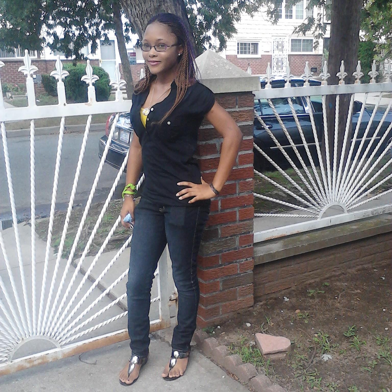 SashYanique12's profile picture. Be who you are and say what you feel because those who mind don't matter and those who matter don't mind.
- Dr. Seuss