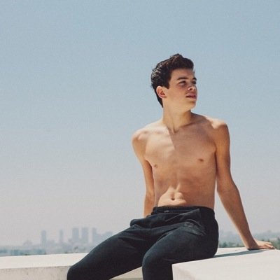 Check out my instgram 
@hayes.milkshake