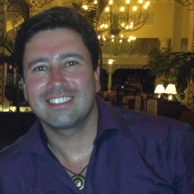 Me gusta el Deporte, Running, Tenis, Escalada, etc. De viaje me encanta Dallas y Las Vegas de EEUU.