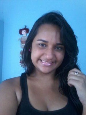 Se a inveja tem solo leve não tem problema, pois aquele que me vigia nunca dormi. 
♡Deus♡
♡Família♡
♡Fonoaudiologia♡