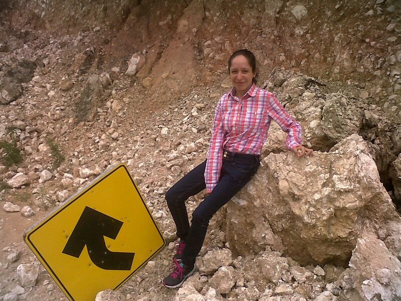 luzygb's profile picture. Amante de la carne asada, rayada de hueso colorada, asi que ven sígueme no se a donde pero tu sígueme