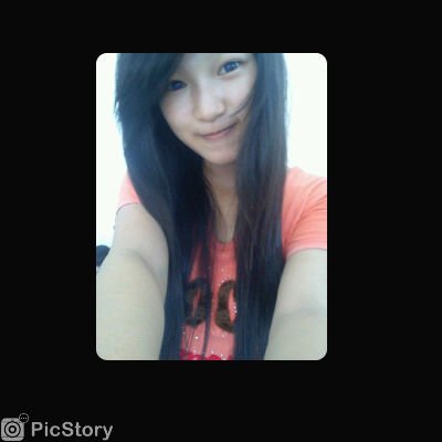 YenyenfiiYenyen's profile picture. 