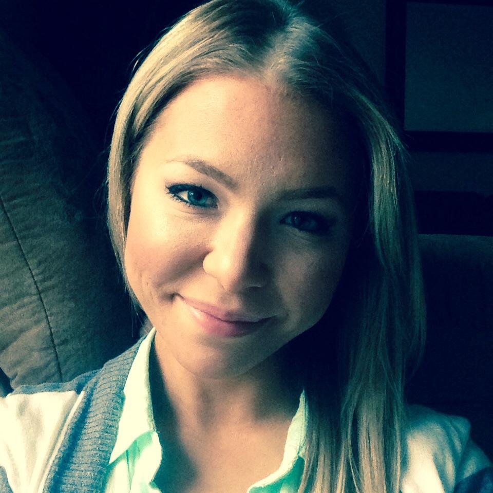 Spanish Teacher.  Artist.  Crafter.  Friend.  Daughter.  Creator.