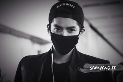 Darkness in my eyes but lights up in the sky                         :การเวลาไม่เคยทำให้ผมเปลี่ยนไป: