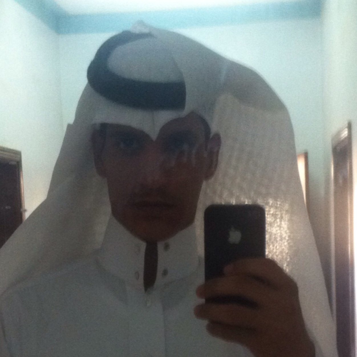 ابراهيم الرشيدي طالب ثانوي اخر سنه اتمنى من الله التوفيق اسكن في منطقة من مناطق القصيم اهتم كثيرا في مجال الرياضه والثقافه العامه لتواصل ببي 5193F90B