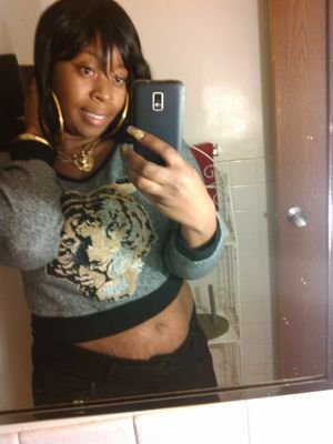 QueenofPGH's profile picture. loving life in the finer things