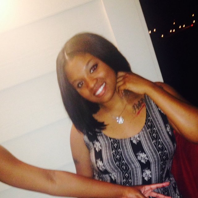 its__moe's profile picture. -blame it on the model broad with the hollywood smile✨