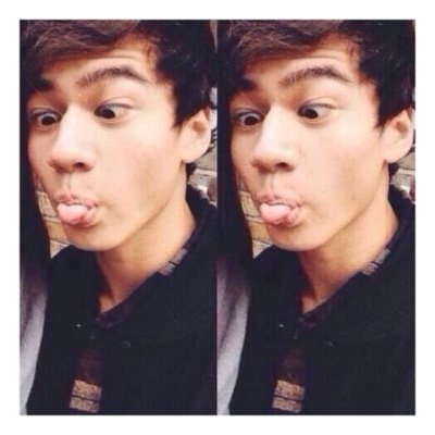 You're beautiful so i decided to follow you. -- follow @ashflxtchr or i unfollow --