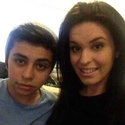 Watch PIPOPING on twitch! Donate and follow her to!