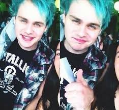 Lillys Main Account is @5SOS_LILLY_1D and Carlys Main Account is @Hemmopenguin199 ☺️