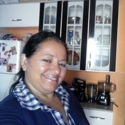 Sou de Surubim-Pe Serva de Deus altissimo, casada,tenho 4 filhos e 7 netos,sou feliz