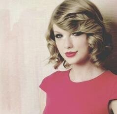 Colecionadora de grammys Fã da girafa mais linda do mundo.... Seu recalque bate nos 7 grammys dela e volta.. Beijinho