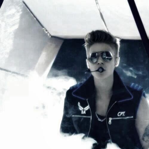 My name is Hale Meryem . I'm Living Turkey . 
Big Belieber's I love you Justin Bieber ♥
@justinbieber follow me please talk me ı love you ♥