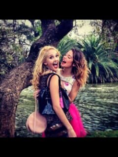 _tinistaaa's profile picture. 