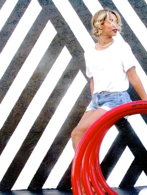 Paris is always a good idea. #Beyoncé #BeyHive #MTVhottest Beyonce
