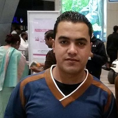 ‏لست انا من ينتقم ويقابل اﻻساءة بالمثل فأنا كالقمر يثير دروب الذئاب رغم عوائهم فى وجهى
#ياسين