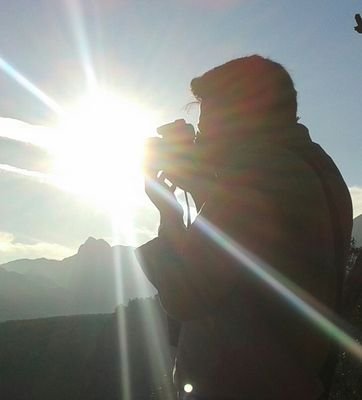 Compulsive shutterbug, biker, adventurer | former reporter @The_Hindu | @columbiajournMA (Politics) & @ACJIndia Alum