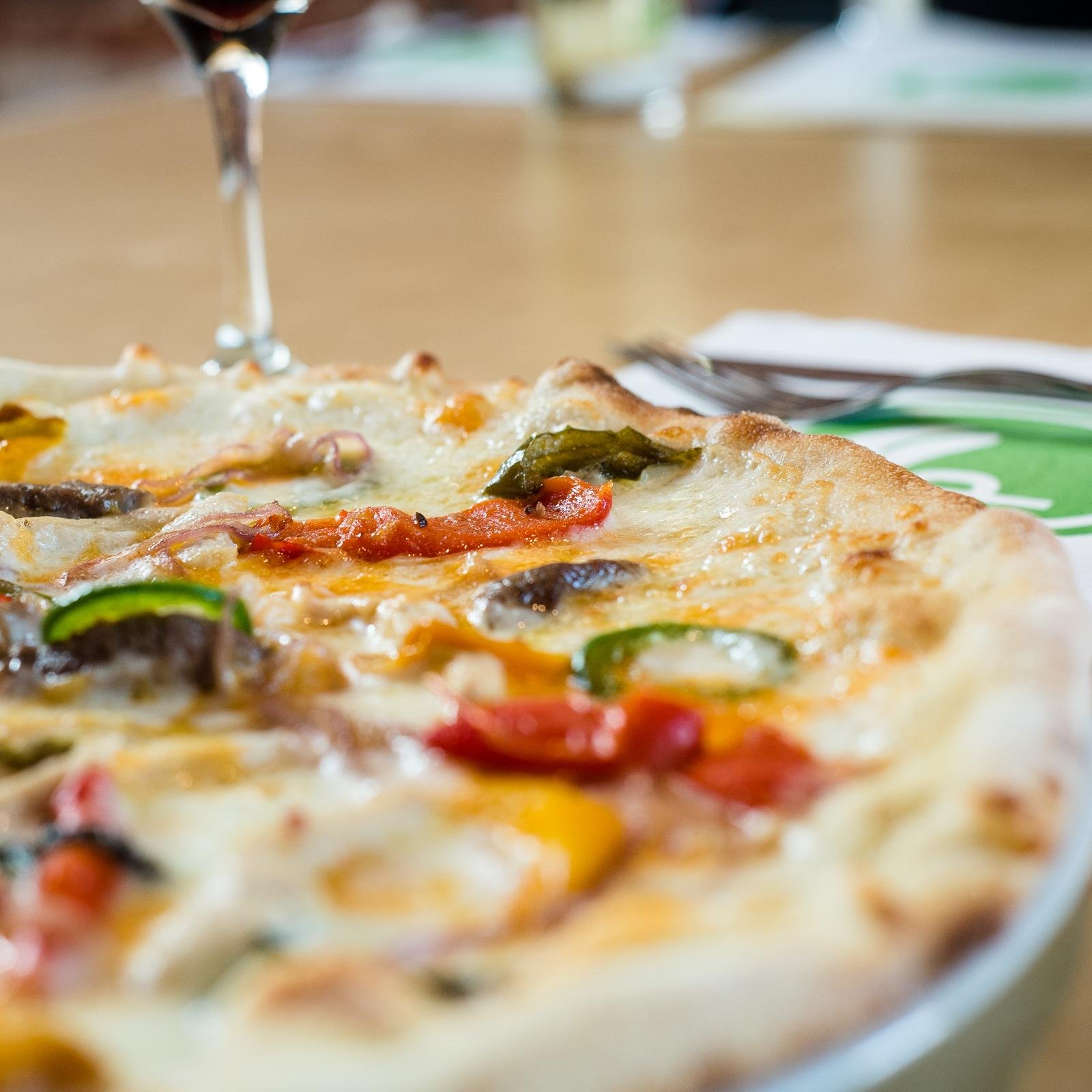 Piola's cuisine is rigorously Italian: Simple and healthy. We are located in the Diplomat Mall on Hallandale Beach Blvd!