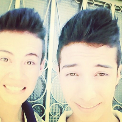-Adentro-
