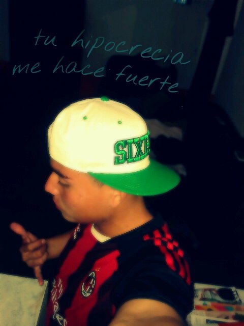 ,O MI JOBIT:farrear/joder con mis panas ,asi soi yo y al q no le guste poes q se joda (@.@)sigeme y t doi *f*o*l*d*e*r*s segidores xdd mejor del CN