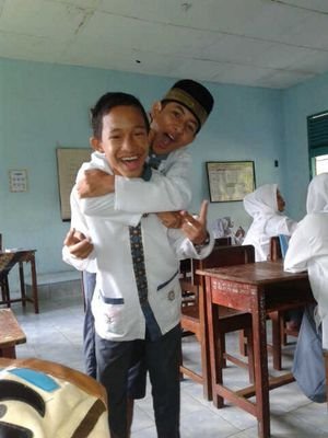 yusril_aziz's profile picture. kangen dengan yang nama nya CINTA