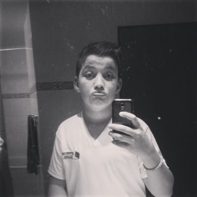 soy un enfermo del fútbol, FAN de River Plate y obviamente también FAN de los gunners. Neymar Jr. mi ídolo