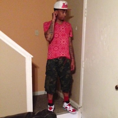 Love making easy money basketball is life Sr. Year working on bachlor degree #CBC #5