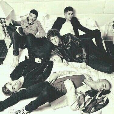 rorozco17's profile picture. PLEASE HELP US WIN THE MEET AND GREET FOR THE BOYS!! I'VE LOVED THEM SINCE LEGIT DAY 1 TO THIS DAY AND AM GOING TO UK JUST TO SEE THEM!!!@rorozco17@DeanSWMullin