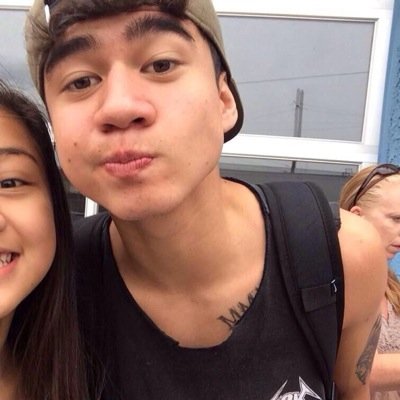 ur hot but calum thinks ur hotter