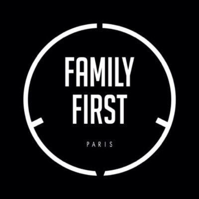 Valeurs sur textile, positive vibes et désir de partage. Streetwear style.