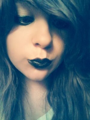 Una jodida psicópata de 15 años, Marilyn Manson? Mi diós.
